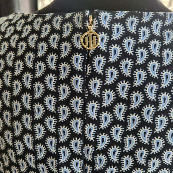 Tommy Hilfiger Black and White Patterned Long Sleeve Dress - Picture 4 of 6